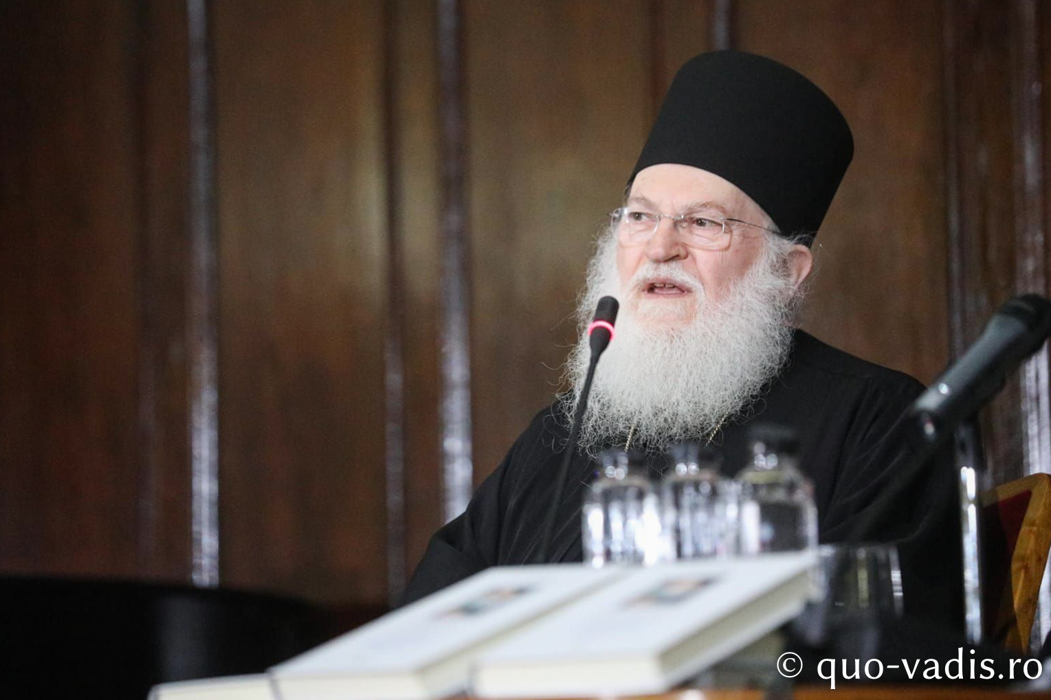 Conferință Sfântul Iosif Isihastul, Sfântul Paisie Aghioritul și Gheronda Iosif Vatopedinul, nădejde și putere în vremuri tulburi și neduhovnicești - Arhimandritul Efrem, starețul Mănăstirii Vatoped