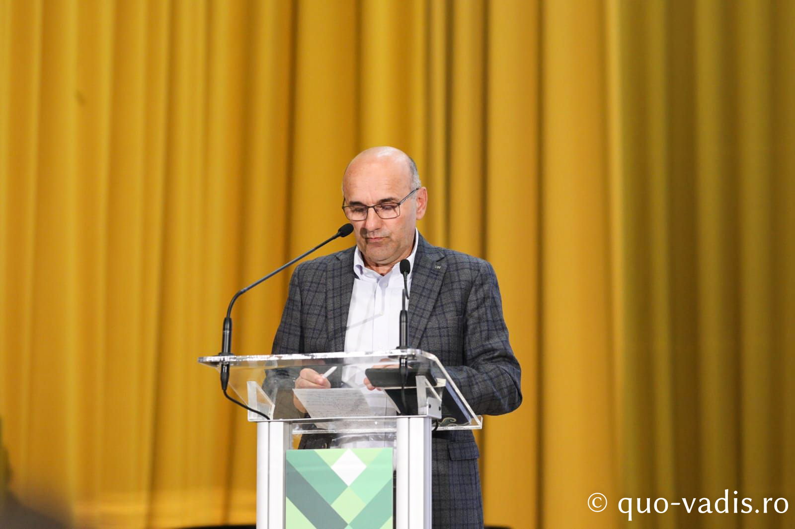 Conferința Terapia sufletului și lansare de carte Arhim. Efrem, Starețul Mănăstirii Vatoped din Athos