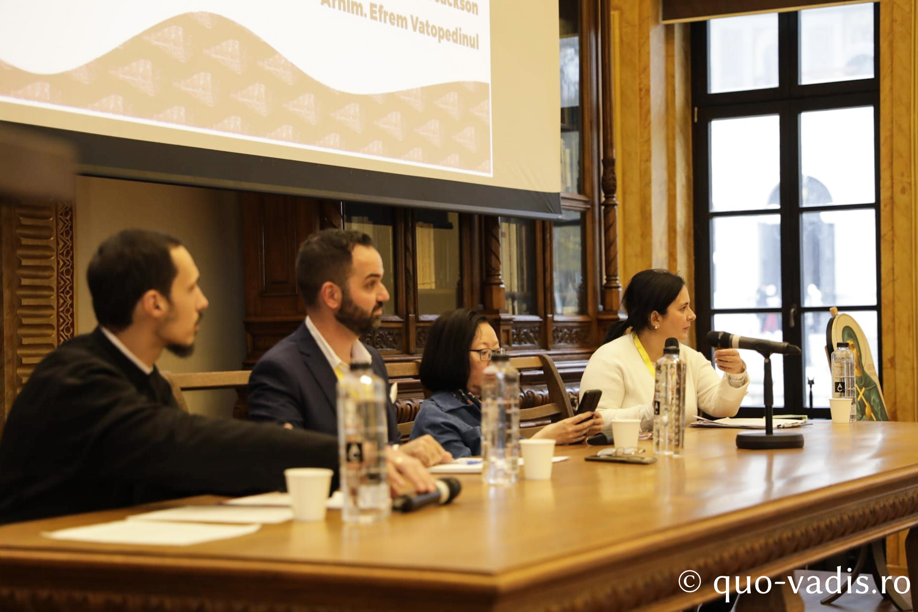 Conferințele Quo Vadis (Sala Iustin Moisescu, în incinta Ansamblului Mitropolitan din Iași)