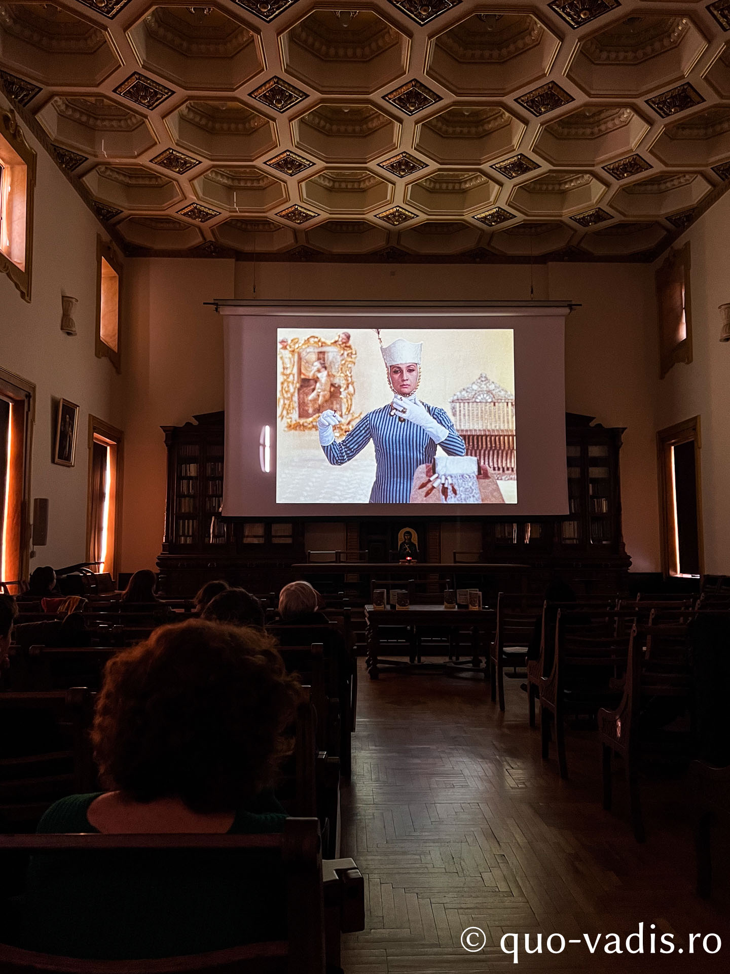 Proiecția filmului artistic Culoarea rodiei