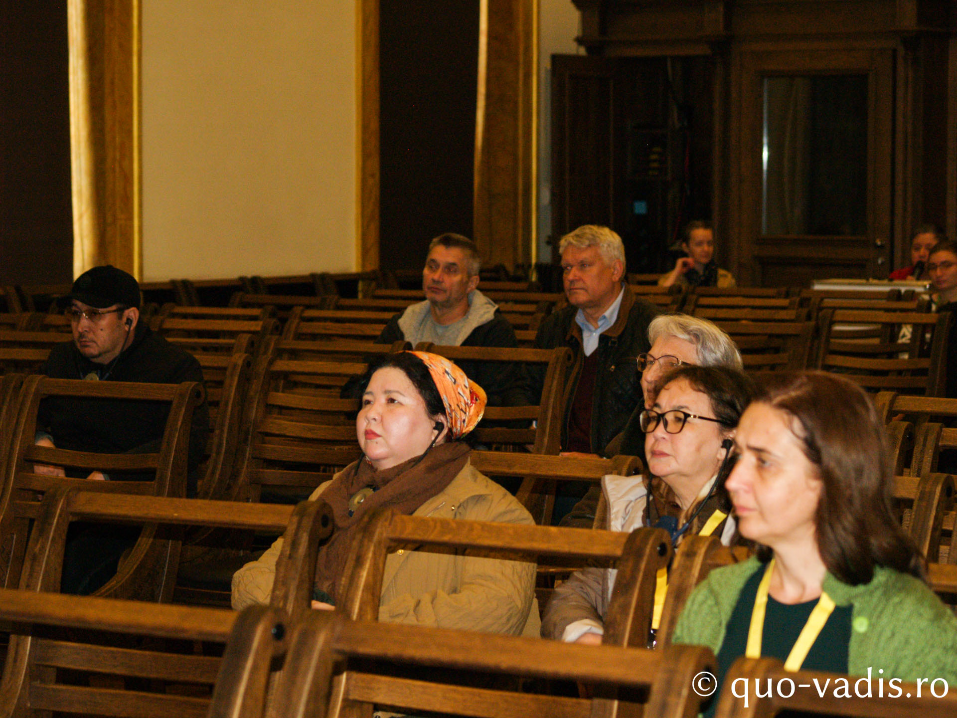 Proiecția filmului artistic Culoarea rodiei