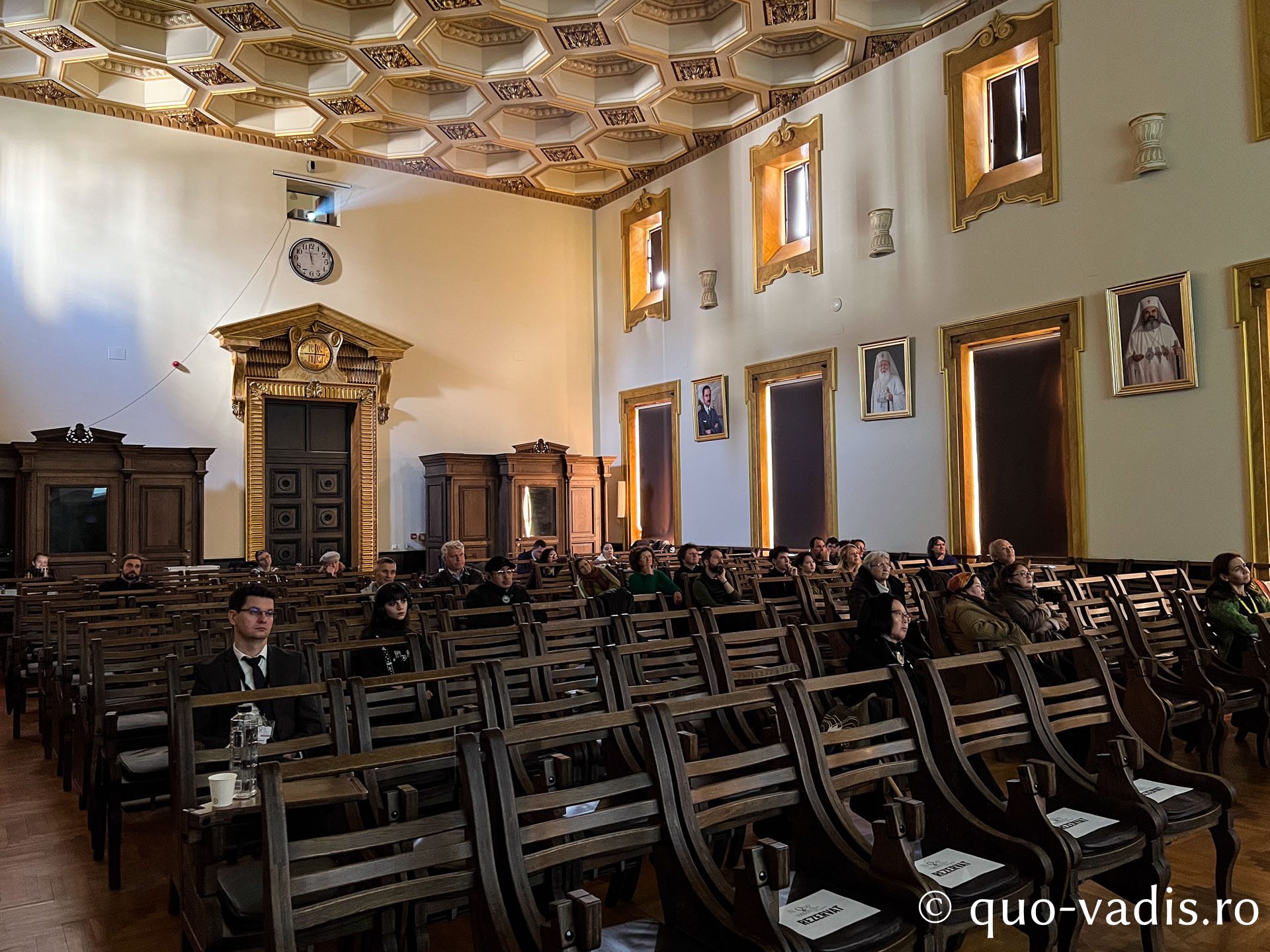 Proiecția filmului artistic Culoarea rodiei