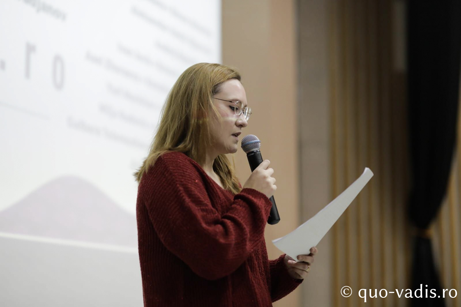 Proiecția filmului documentar Doar iubirea ne mai poate salva (Serbia), în prezența regizorului Hadži-Aleksandar Đurović