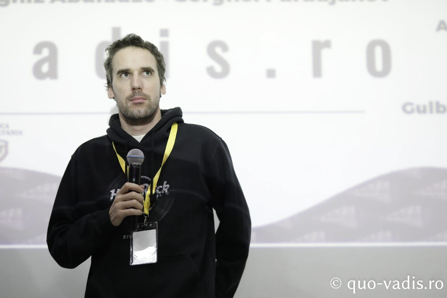 Proiecția filmului documentar Doar iubirea ne mai poate salva (Serbia), în prezența regizorului Hadži-Aleksandar Đurović