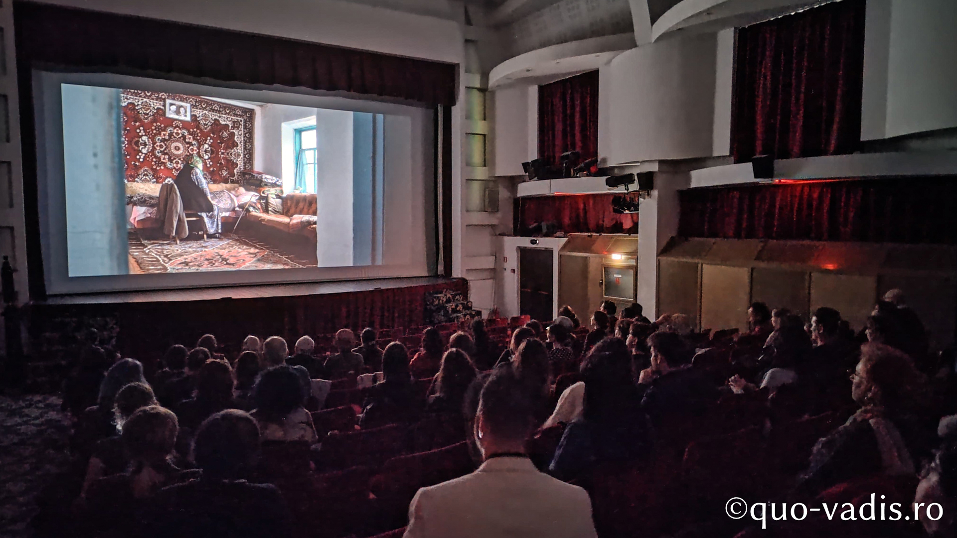 Proiecția filmului artistic Darul lui Dumnezeu (Kîrgîzstan), în prezența regizoarei Asel Zhuraeva