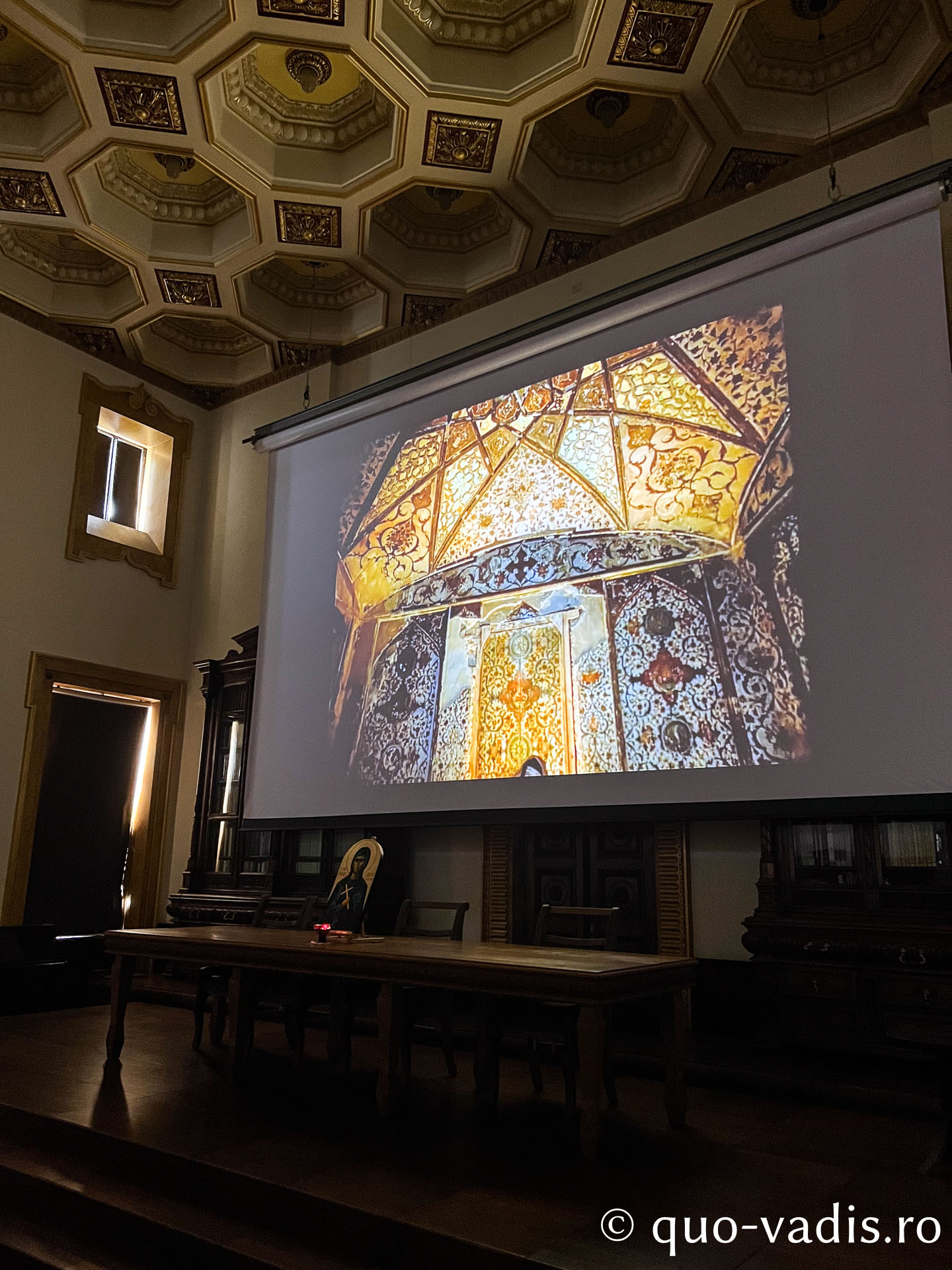 Proiecția filmului artistic Legenda Fortăreței Suram