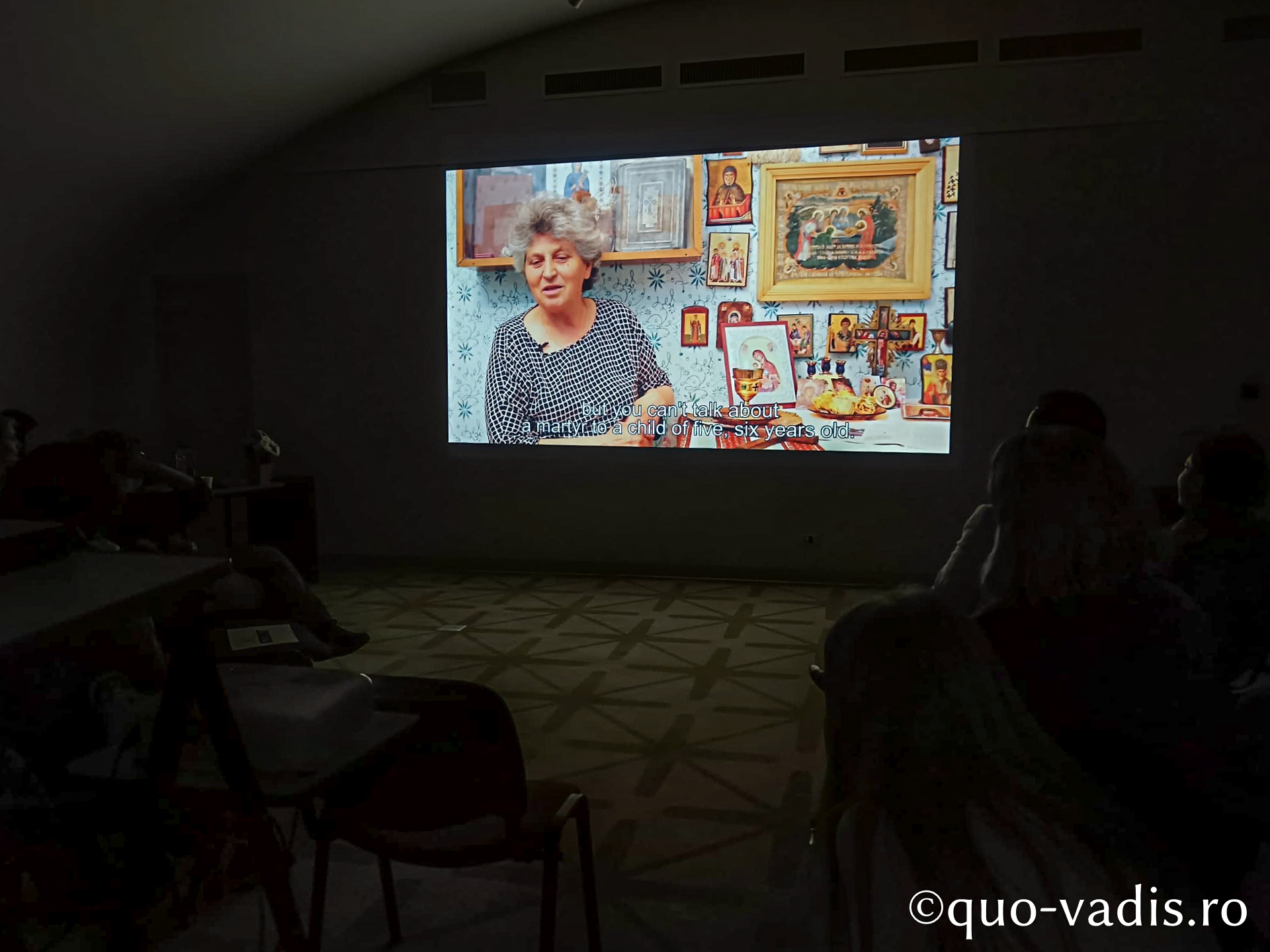 Proiecția filmului documentar Metanie dinaintea Crucii (România), în prezența regizoarei Cristina Chirvasie, Sala Palatul Braunstein Iași