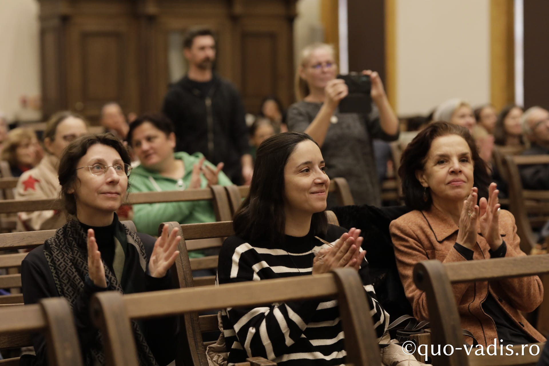 Proiecția filmului artistic Poarta Albă (România), în prezența regizorului Nicolae Mărgineanu