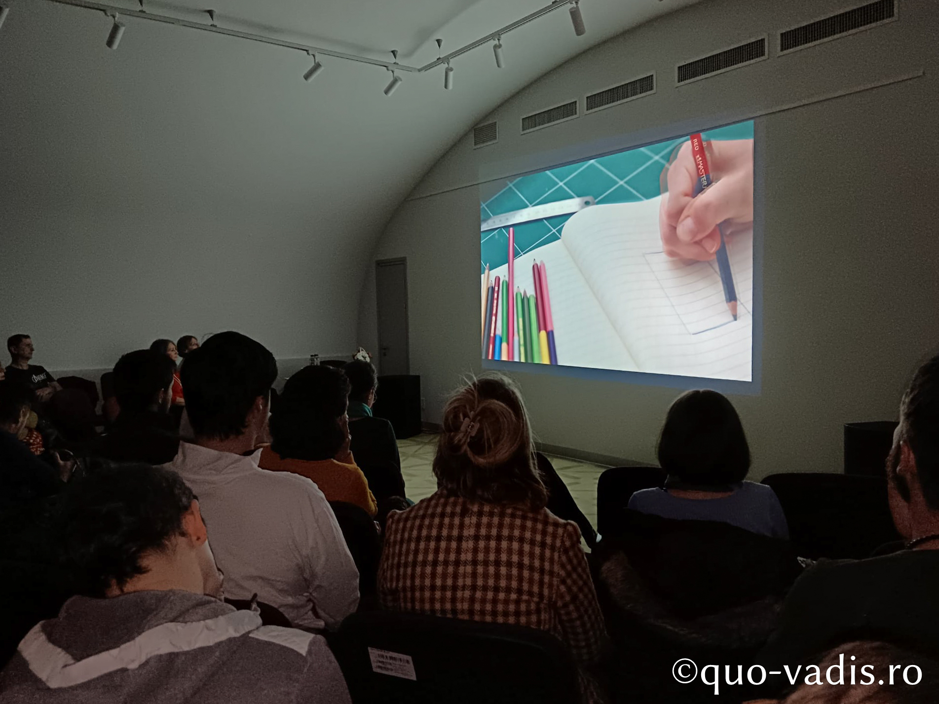 Proiecția filmului documentar In Vivo (România), în prezența regizoarei Cristina Chirvasie