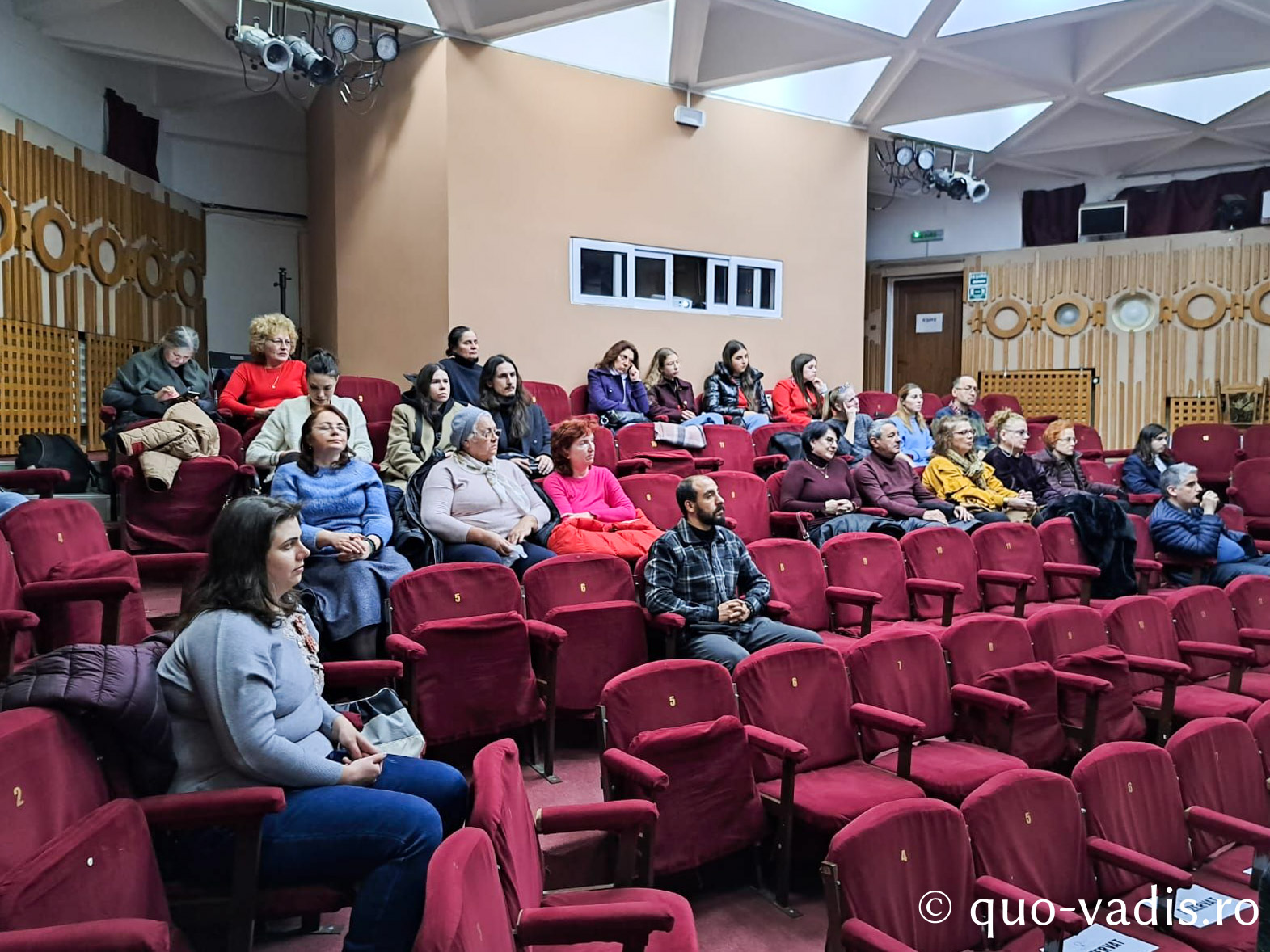Proiecția filmului artistic Omul lui Dumnezeu. Sfântul Nectarie de Eghina (Grecia, regizor Yelena Popovic)