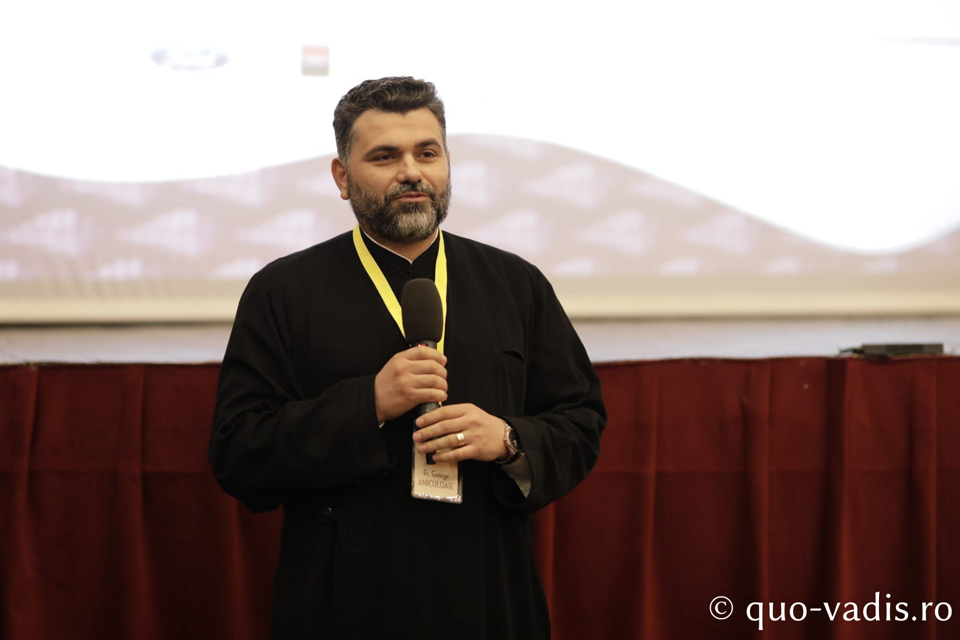 Proiecția filmului docudramă „Sfântul Nicolae. Chipul blândeții”