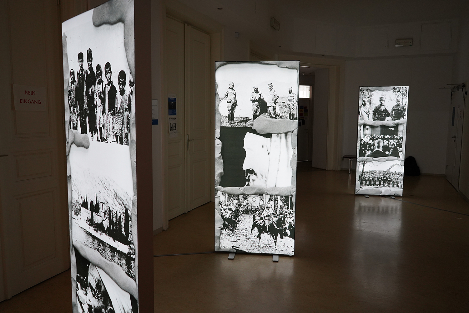 Expoziția de fotografie: REÎNCADRÂND SPAȚIUL: FILMUL CA ISTORIE