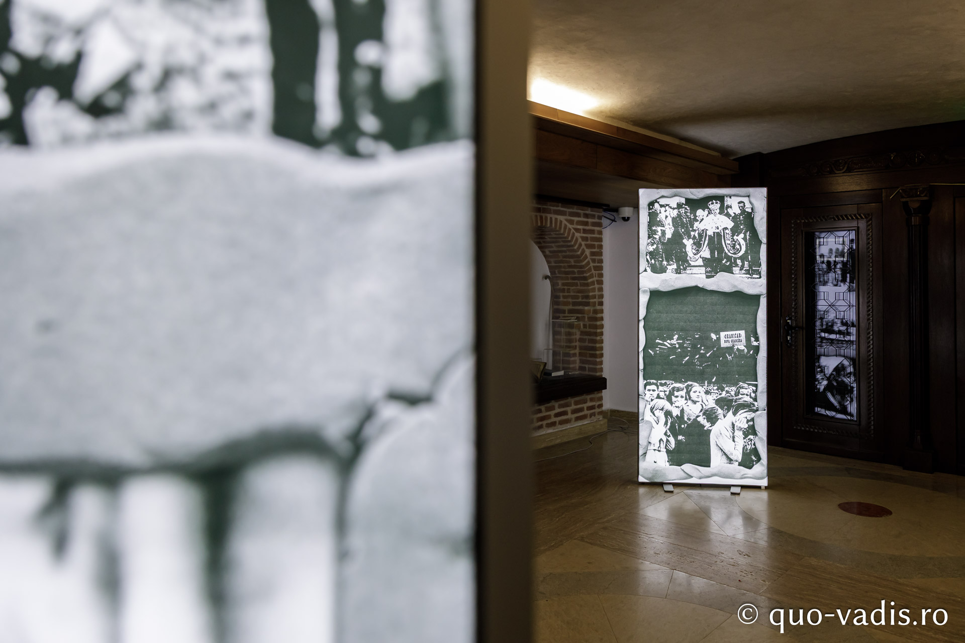 Vernisajul Expoziției de fotografii „Reîncadrând spațiul. Filmul ca istorie.” / Foto: Oana Nechifor