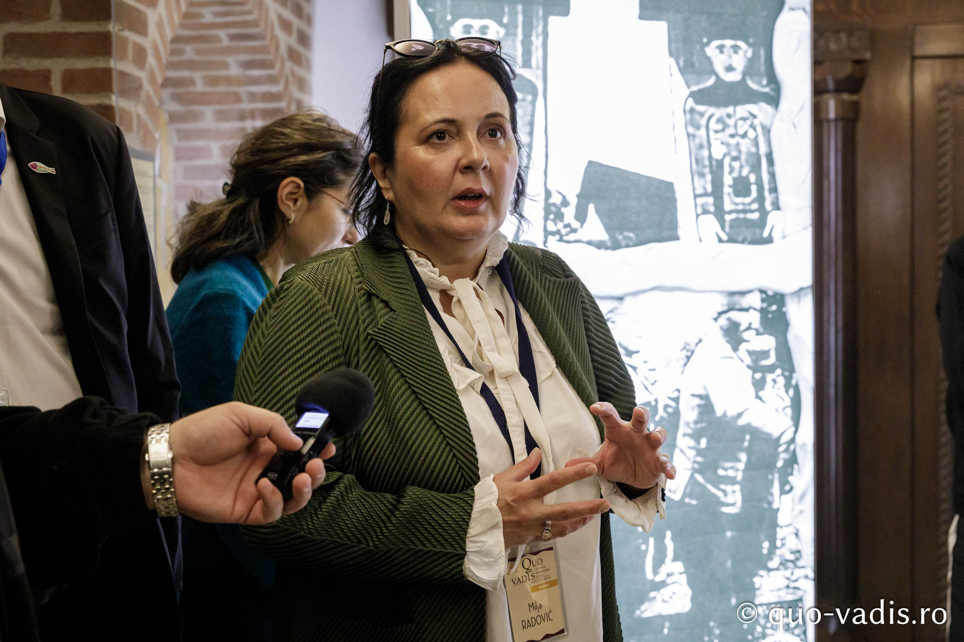 Vernisajul Expoziției de fotografii „Reîncadrând spațiul. Filmul ca istorie.” / Foto: Oana Nechifor