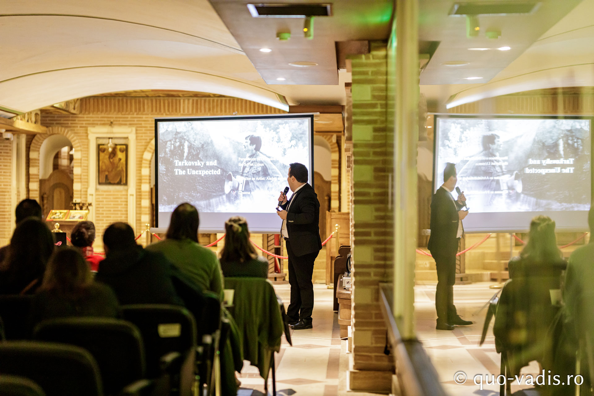 Conferința Elemente de expresie creștină prezente în filme neașteptate / Foto: Oana Nechifor