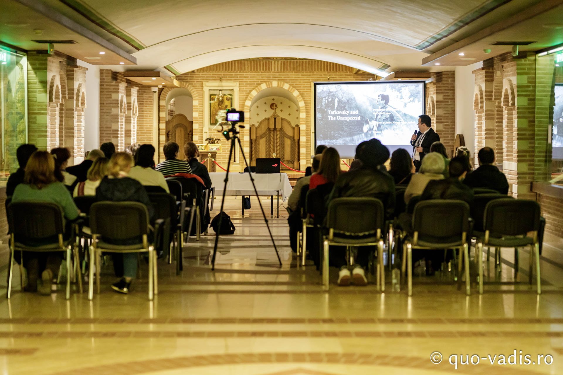 Conferința Elemente de expresie creștină prezente în filme neașteptate / Foto: Oana Nechifor
