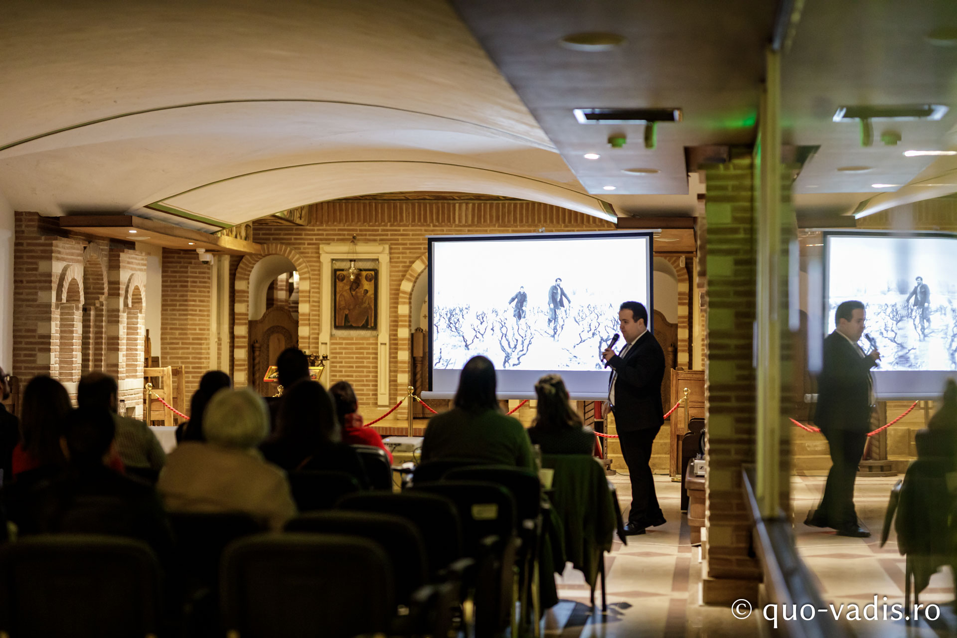 Conferința Elemente de expresie creștină prezente în filme neașteptate / Foto: Oana Nechifor