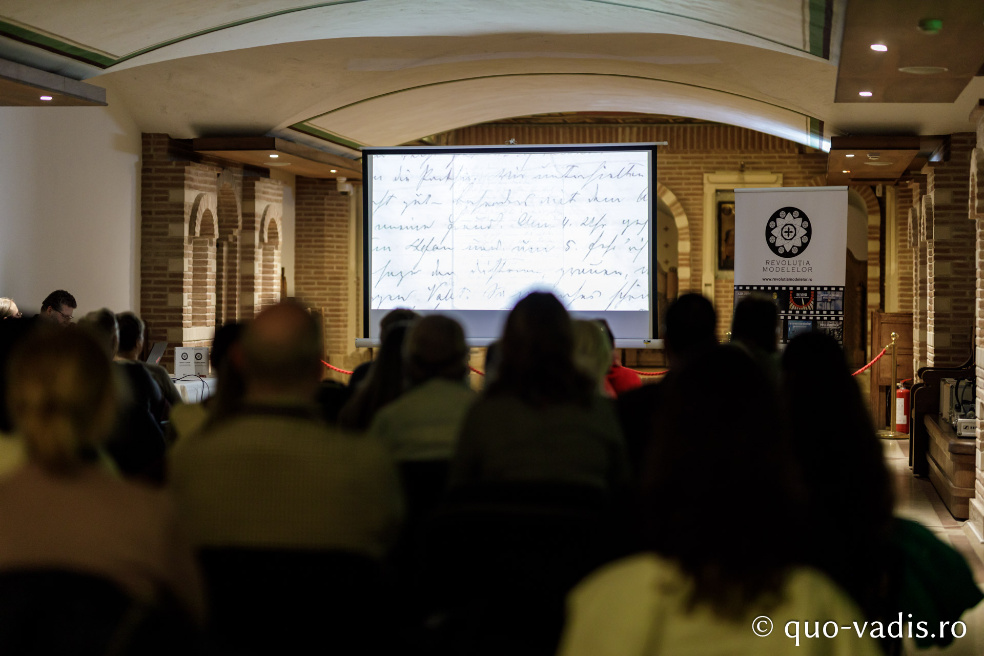 Proiecția filmelor În căutarea Cernăuțiului lui Ciprian și Părintele Iraclie Porumbescu / Foto: Oana Nechifor