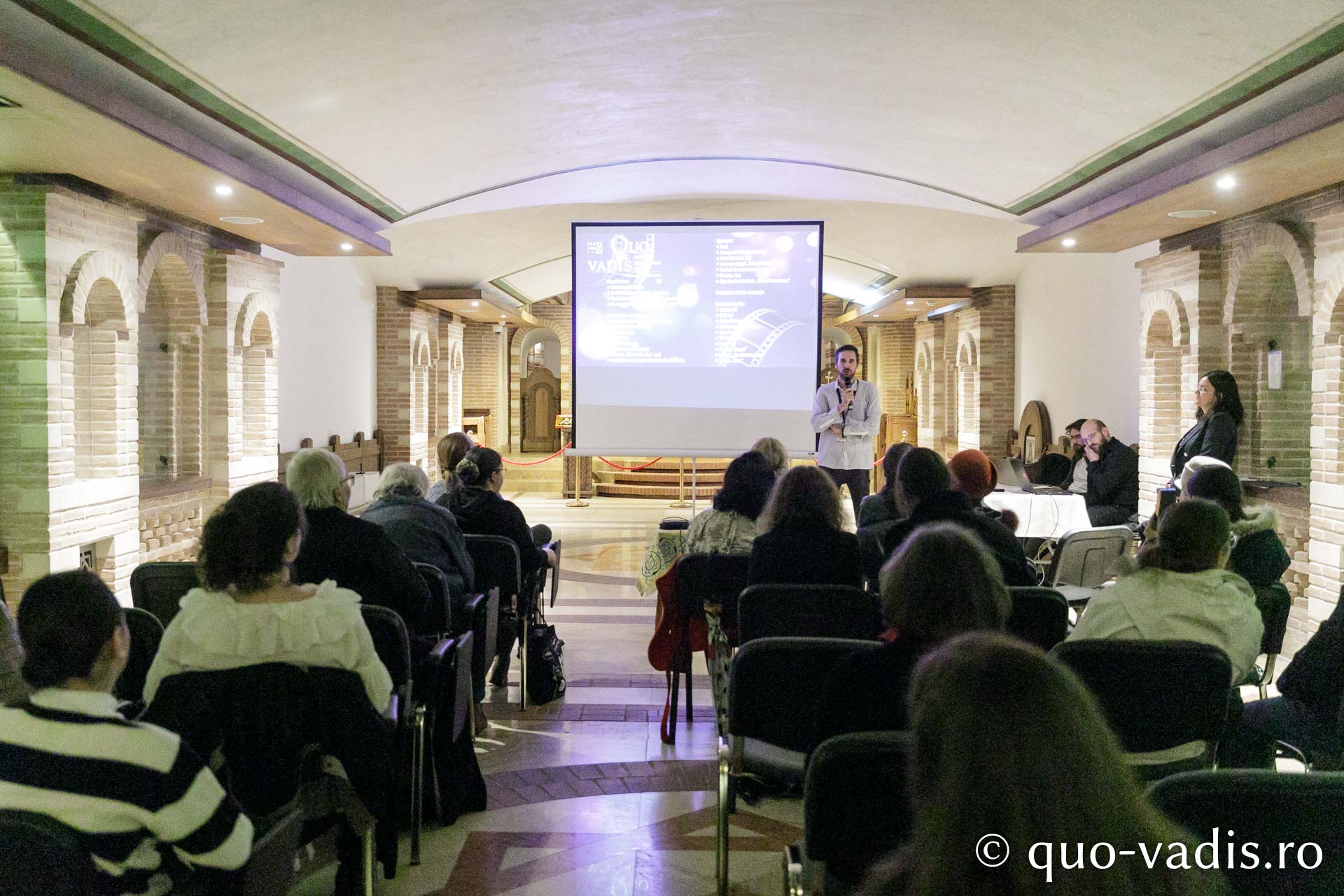 Proiecția filmului „Muntele Schimbării la Față. Sfântul Sava al Serbiei” / Foto: pr. Silviu Cluci