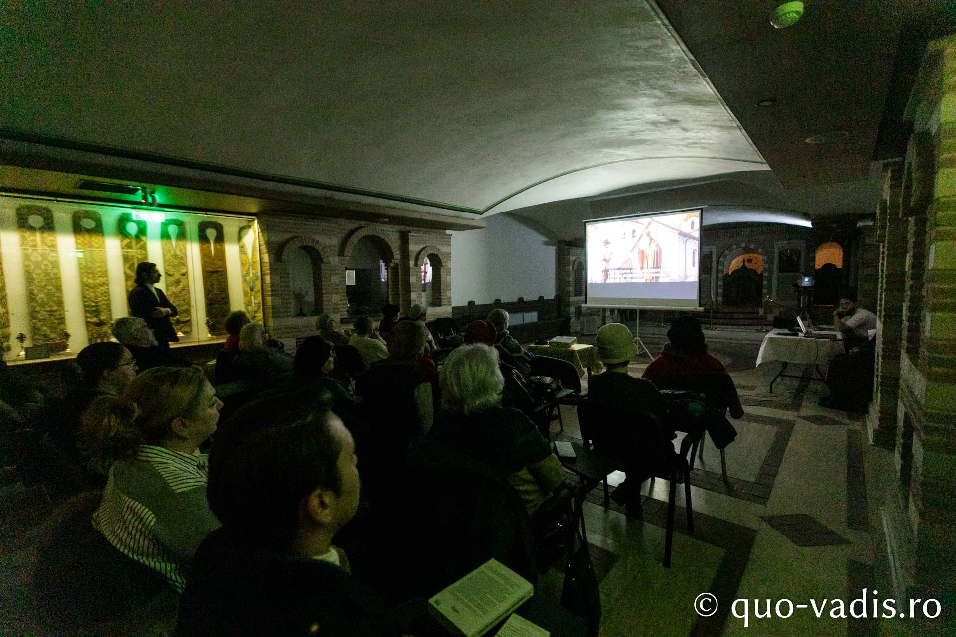 Proiecția filmului „Un înger în trup. Sfântul Ioan al Shanghaiului” / Foto: pr. Silviu Cluci