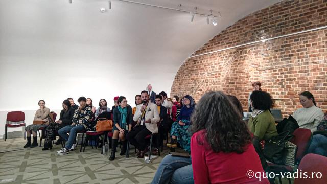Proiecția filmului documentar Metanie dinaintea Crucii (România), în prezența regizoarei Cristina Chirvasie, Sala Palatul Braunstein Iași