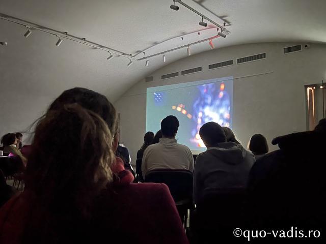 Proiecția filmului documentar In Vivo (România), în prezența regizoarei Cristina Chirvasie