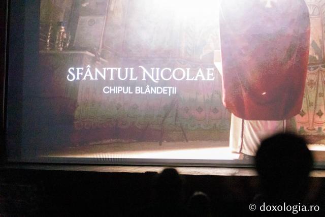 Ateneul Tătărași, gazda pentru zeci de spectatori în cea de-a doua zi a festivalului