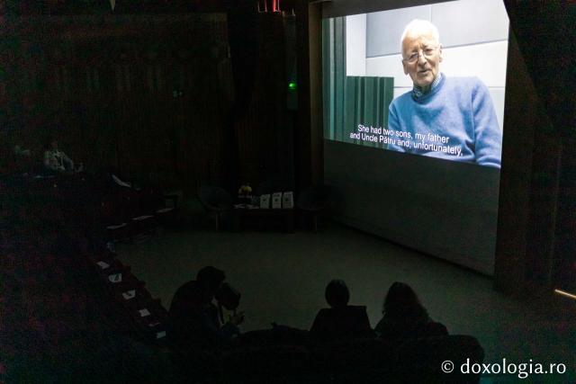 Proiecția filmului documentar Cămașa de duminică (România), în prezența regizoarei Cristina Chirvasie (Casa de cultură Mihai Ursachi din Copou – Sala Diotima)