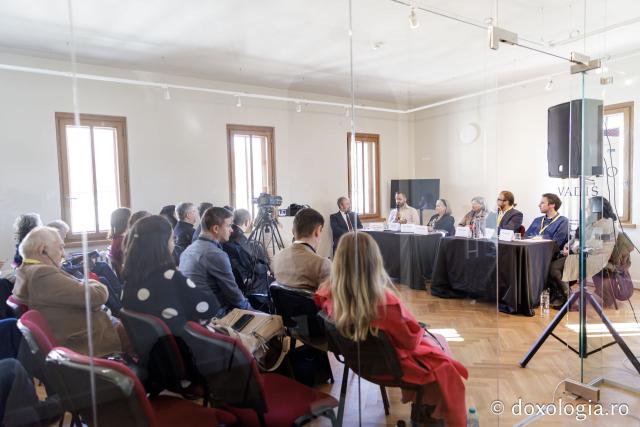 Dialogul pe tema „Etica și Estetica în film” / Foto: Oana Nechifor