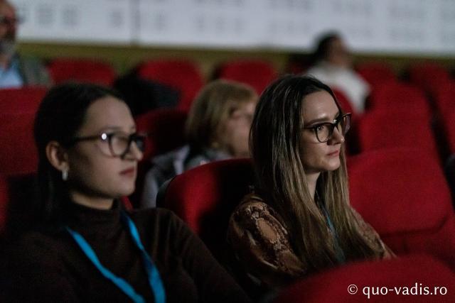 Proiecția filmelor Ana Arabia și Cartea lui Amos