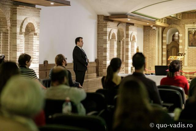 Conferința Elemente de expresie creștină prezente în filme neașteptate / Foto: Oana Nechifor