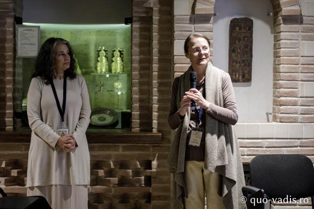 Proiecția filmelor În căutarea Cernăuțiului lui Ciprian și Părintele Iraclie Porumbescu / Foto: Oana Nechifor