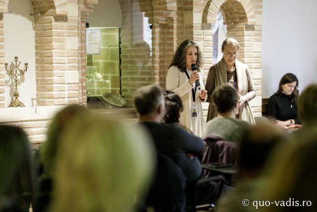 Proiecția filmelor În căutarea Cernăuțiului lui Ciprian și Părintele Iraclie Porumbescu / Foto: Oana Nechifor