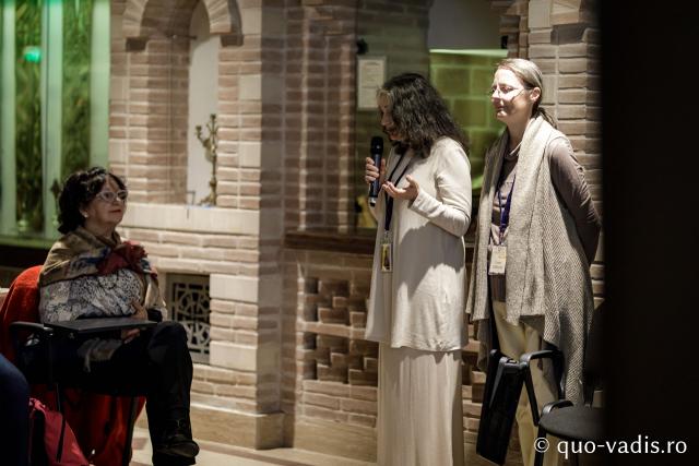 Proiecția filmelor În căutarea Cernăuțiului lui Ciprian și Părintele Iraclie Porumbescu / Foto: Oana Nechifor