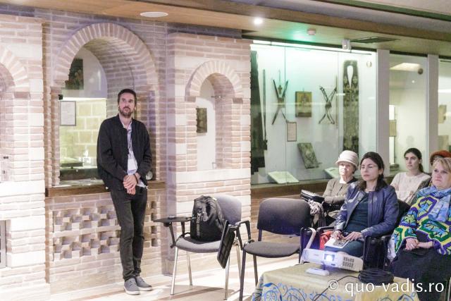 Proiecția filmului „Muntele Schimbării la Față. Sfântul Sava al Serbiei” / Foto: pr. Silviu Cluci