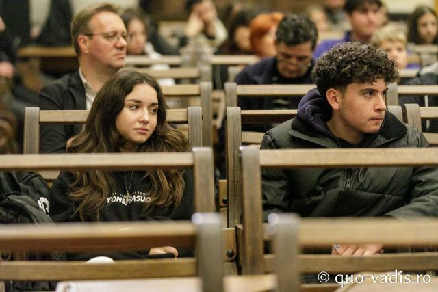 Proiecția filmului „Ter Chono. O poveste mongolă” / Foto: pr. Silviu Cluci
