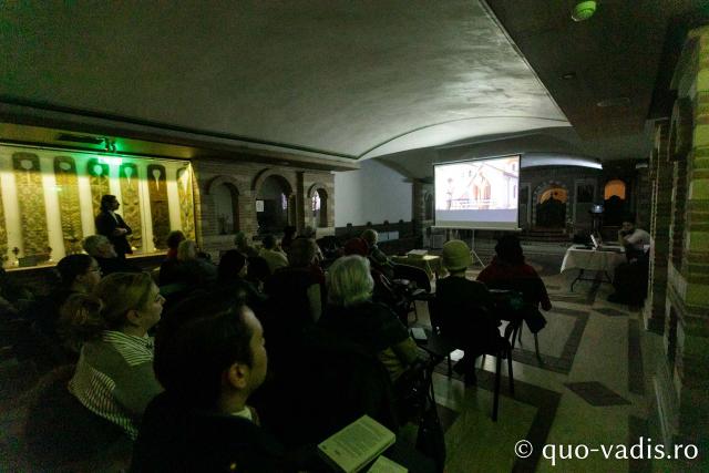 Proiecția filmului „Un înger în trup. Sfântul Ioan al Shanghaiului” / Foto: pr. Silviu Cluci
