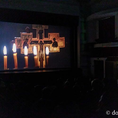 Ateneul Tătărași, gazda pentru zeci de spectatori în cea de-a doua zi a festivalului