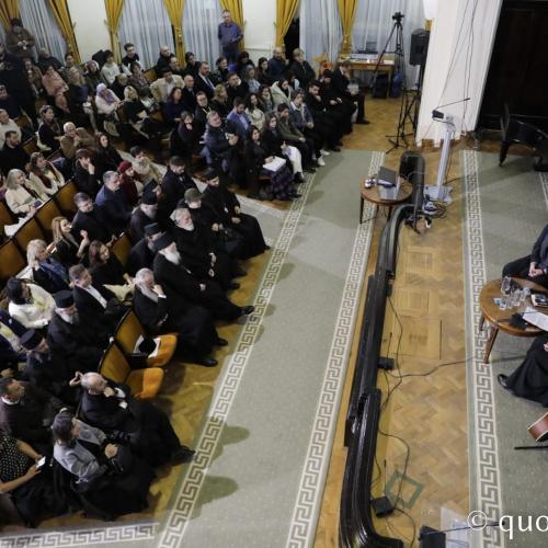 Jonathan Jackson în dialog cu Părintele Răzvan Ionescu: O întâlnire de suflet la Festivalul „Quo Vadis” de la Iași