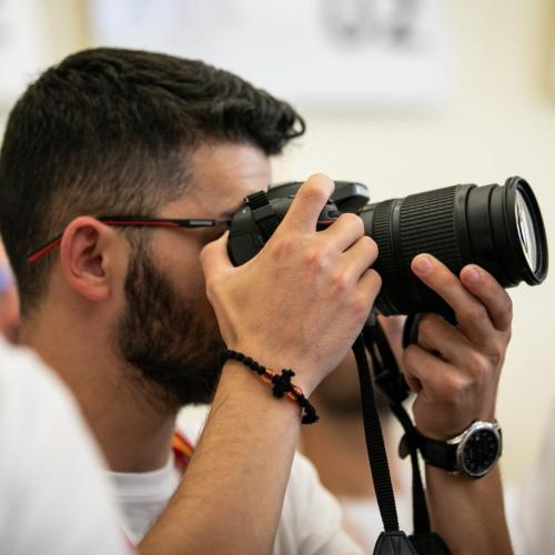 Invitație înscriere lucrări în Expoziția de fotografie „Aproapele meu. Ortodoxia traită în comunitățile ortodoxe ale lumii”
